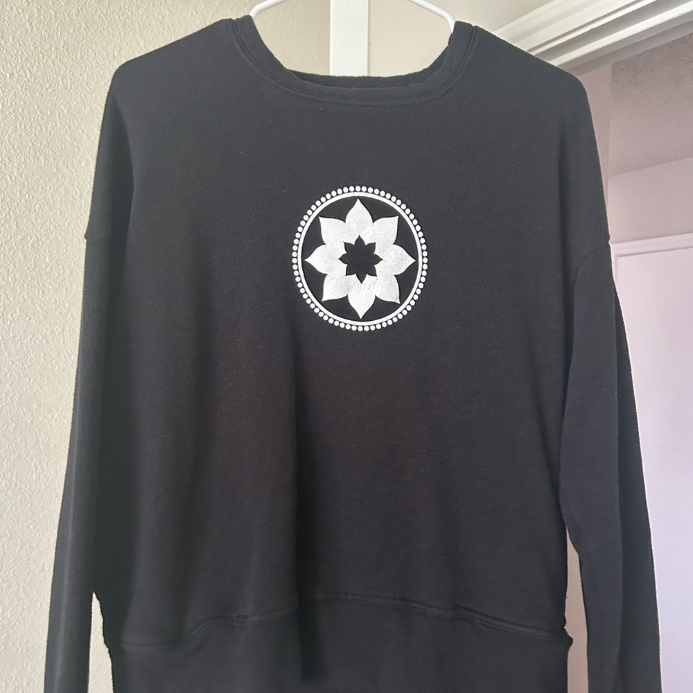 Club Pilates Instructor Crewneck!